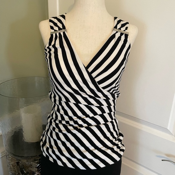 Stripe v neck body on cami - Picture 1 of 4